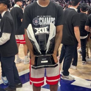 v站体育-0+0+0+0！28胜2负！詹姆斯狂喜！躺赢，太舒服了